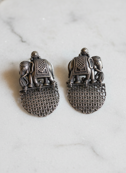 Gaj Shringar Studs – Handcrafted Ring | handcrafted ring | NIVRTTI