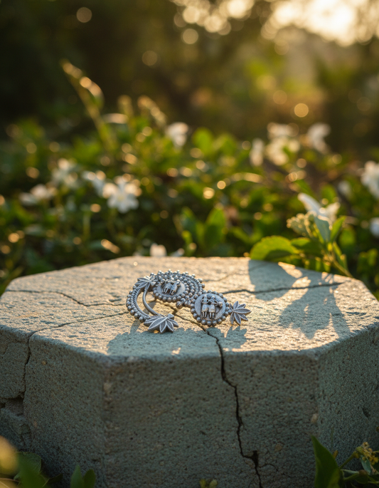 Saanjh Saath Ear Cuff