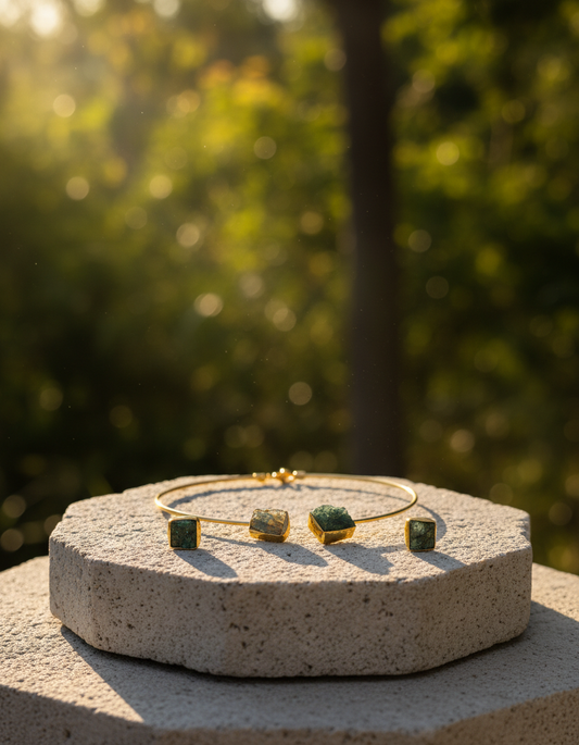 Shila Minimal Stone Choker Set