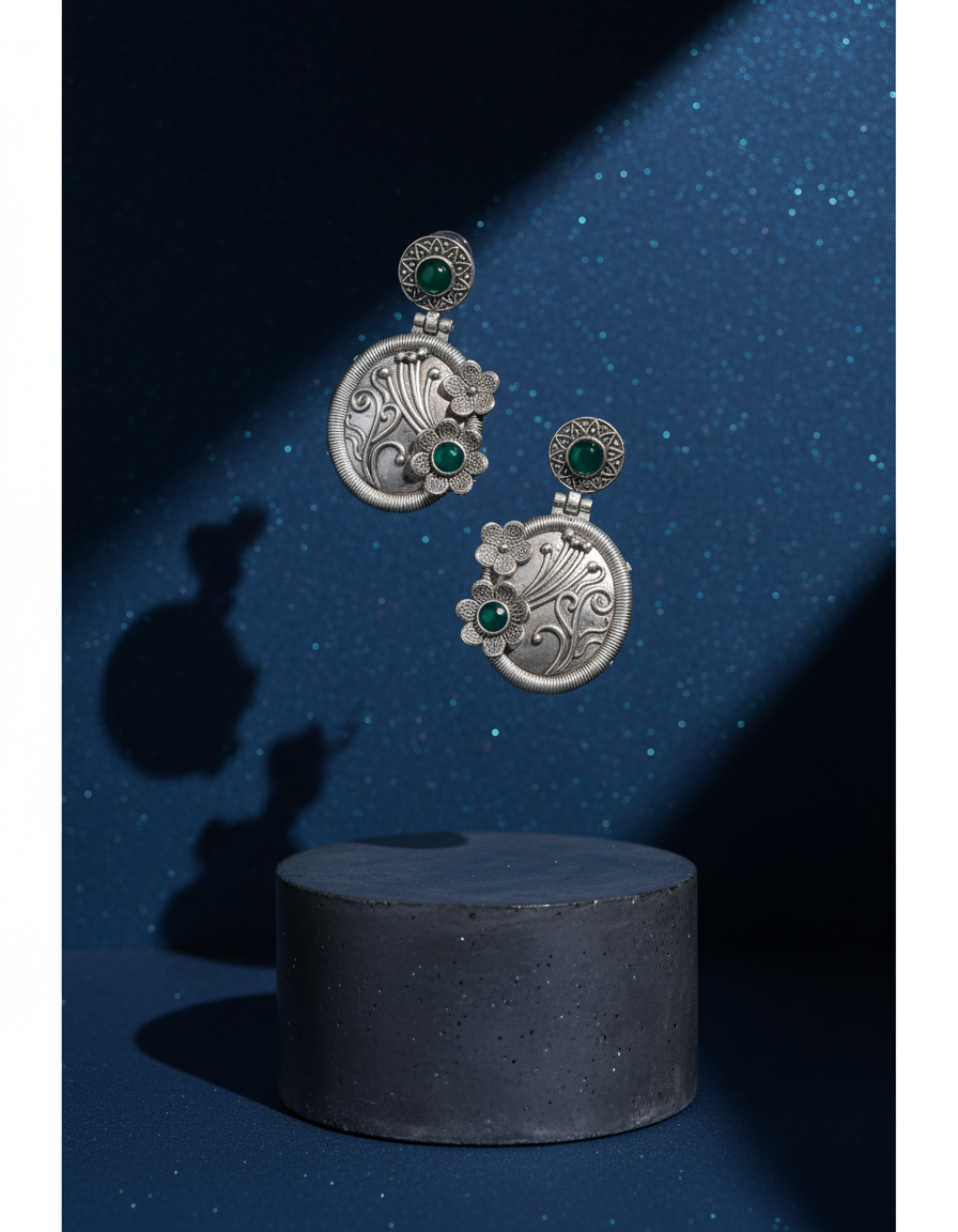 Vanya Vritta Earrings